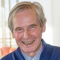 Dr. Luis Fuchs